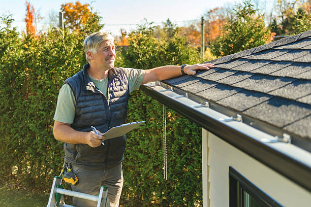 Professional Roof Leak Repair technician working in Wildersville, TN